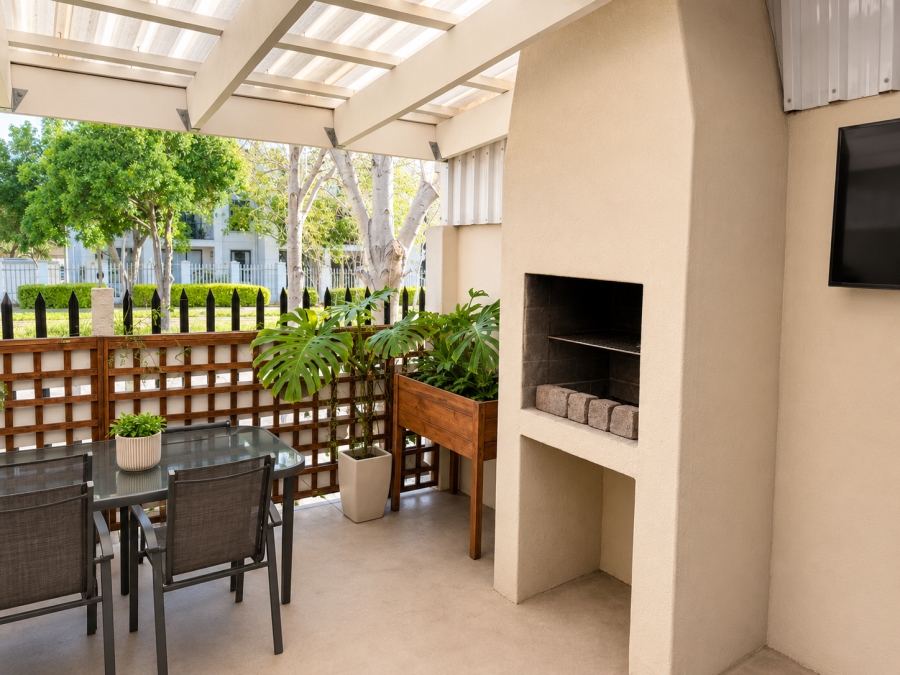 2 Bedroom Property for Sale in Burgundy Estate Western Cape